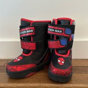 SPIDER-MAN Snowboots Size 10